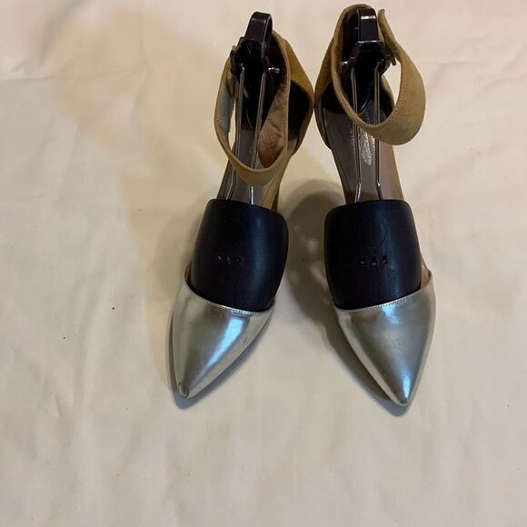 Jeffrey Campbell/Free People Size 8.5 Solitaire pointed pumps - Picture 1 of 14